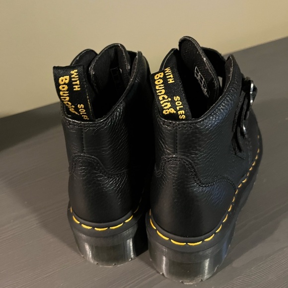 DR. Martens Devon Flower Quad Boots NWOB - Picture 7 of 16